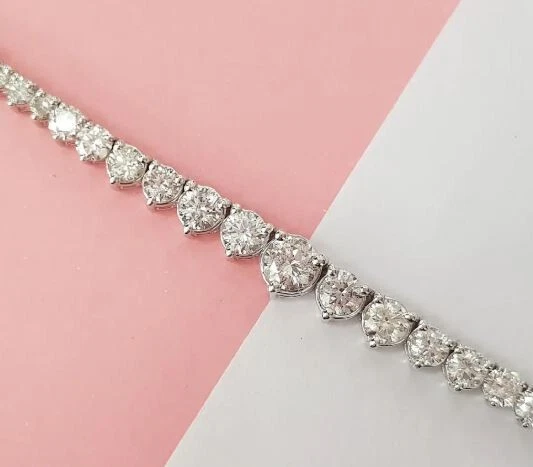 Collar Tenis Moissanite Graduado 3 Puntas 30ct Oro Blanco 14k D VVS2 Foto 2 de 4