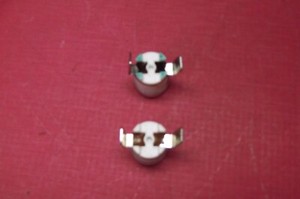 WÄSCHETROCKNER WHIRLPOOL AWZ650 Thermostat X2