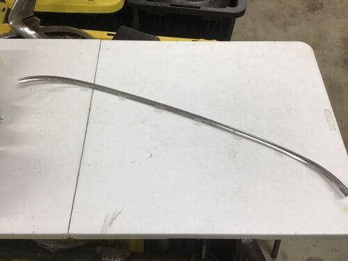 Corvette 1968-1976 windshield reveal molding #3935577 restored, excellent cond. - Picture 2 of 5