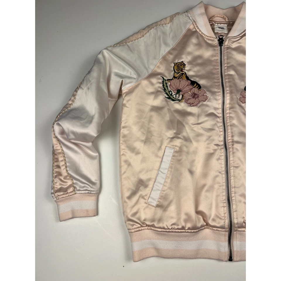 Chaqueta Bomber Vans Satén Tigre Floral Bordada Rosa Blanca Para Mujer Foto 2 de 4