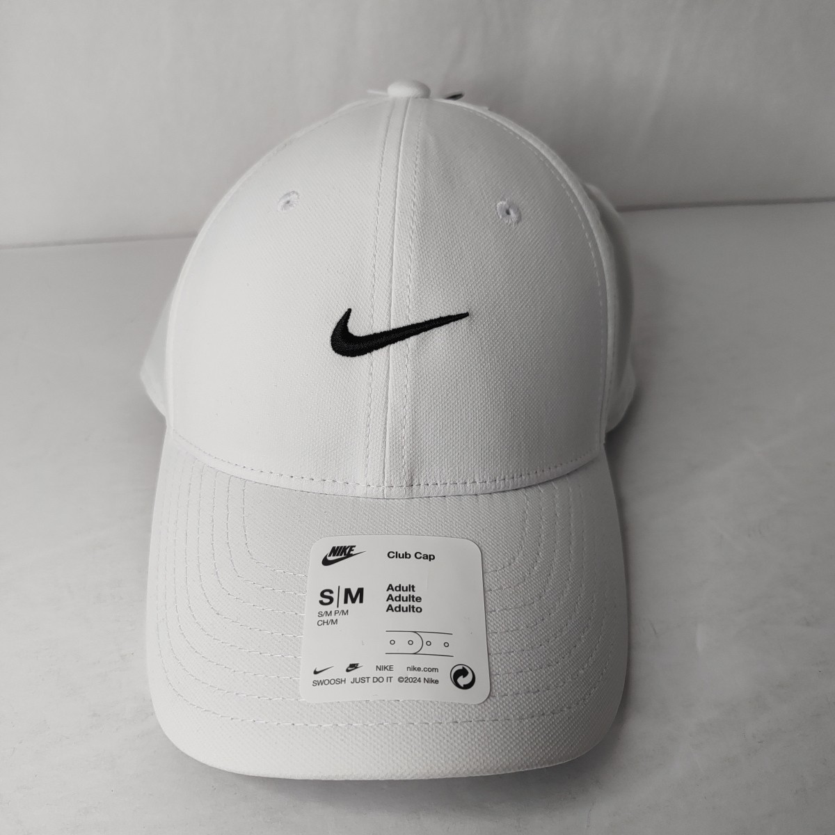 Nike Cappello unisex Dri-FIT strutturato Club Cap Snapback regolabile, W (FV5563-100)/B, Small-Medium 4 Nike - Cappellino Club - Unisex Adulto - Taglia S/M - FV5563-100 - Bianco