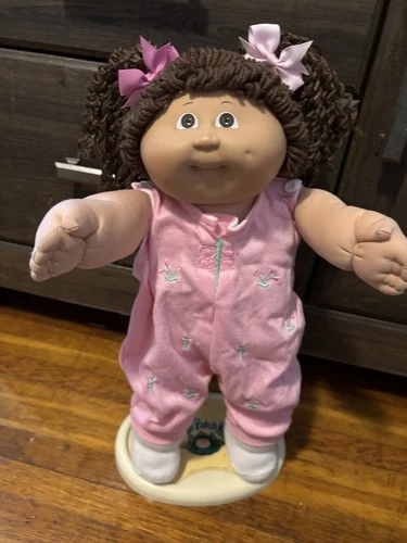 Vtg Cabbage Patch Kids / Doll Curly Brown hair &  Eyes, Dimple CPK