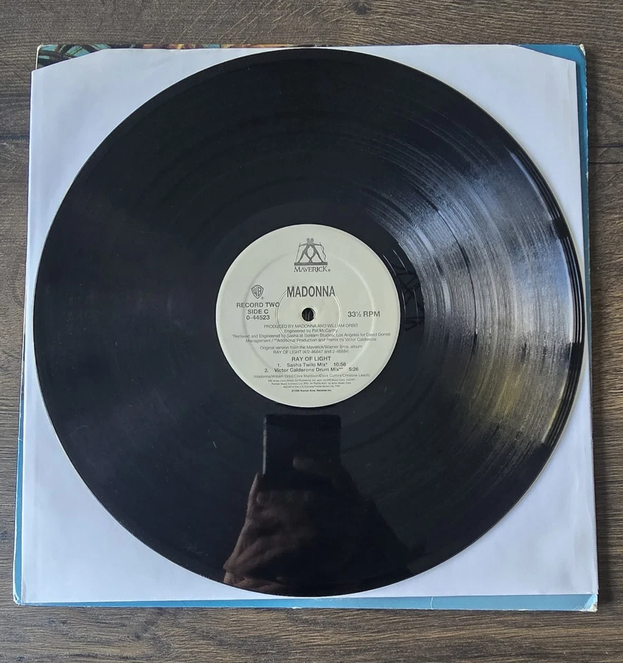 Madonna Ray Of Light 2x12" UK Press Vinyl  8 tracks Sasha William Orbit mixes EX - Image 4 of 4