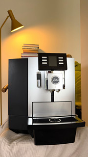JURA X8 Kaffeevollautomat Nur ca. 5500 Abzüge Frischer Kundendienst 1a Zustand