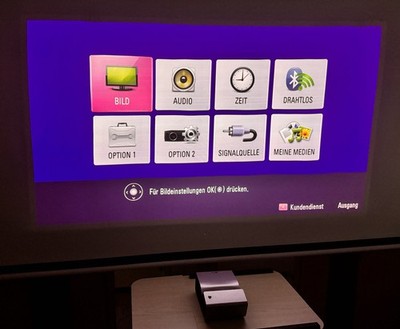 LG PH450UG Akku 3D LED Ultrakurzdistanz Beamer