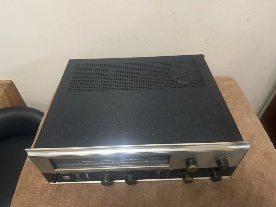 Sansui Model 400 Receiver not working for Parts or Repair only - Image 2 of 4