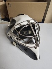 Kask hokejowy dla seniorów klatka dla kota oko nowa pianka