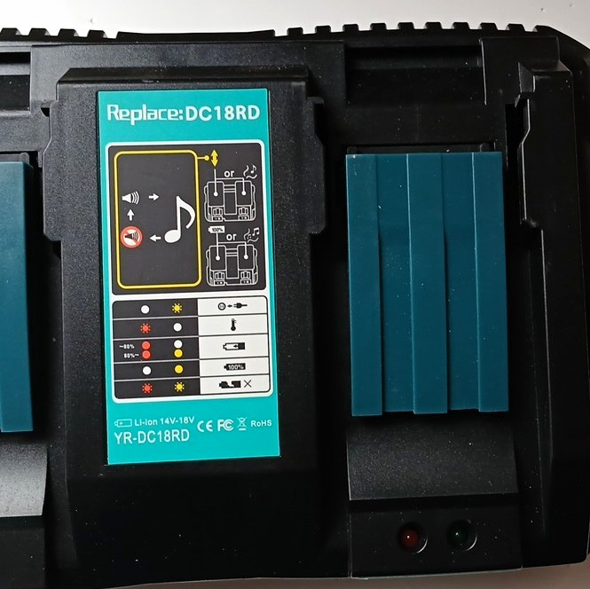 Makita YR-DC18RD 18 V 2-fach Akkuladegerät, schwarz (ohne Akku)