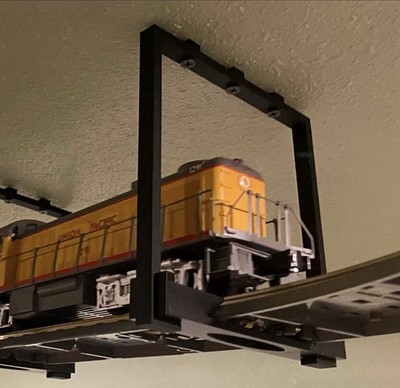 O Gauge Train Ceiling Hangers 10 Pack