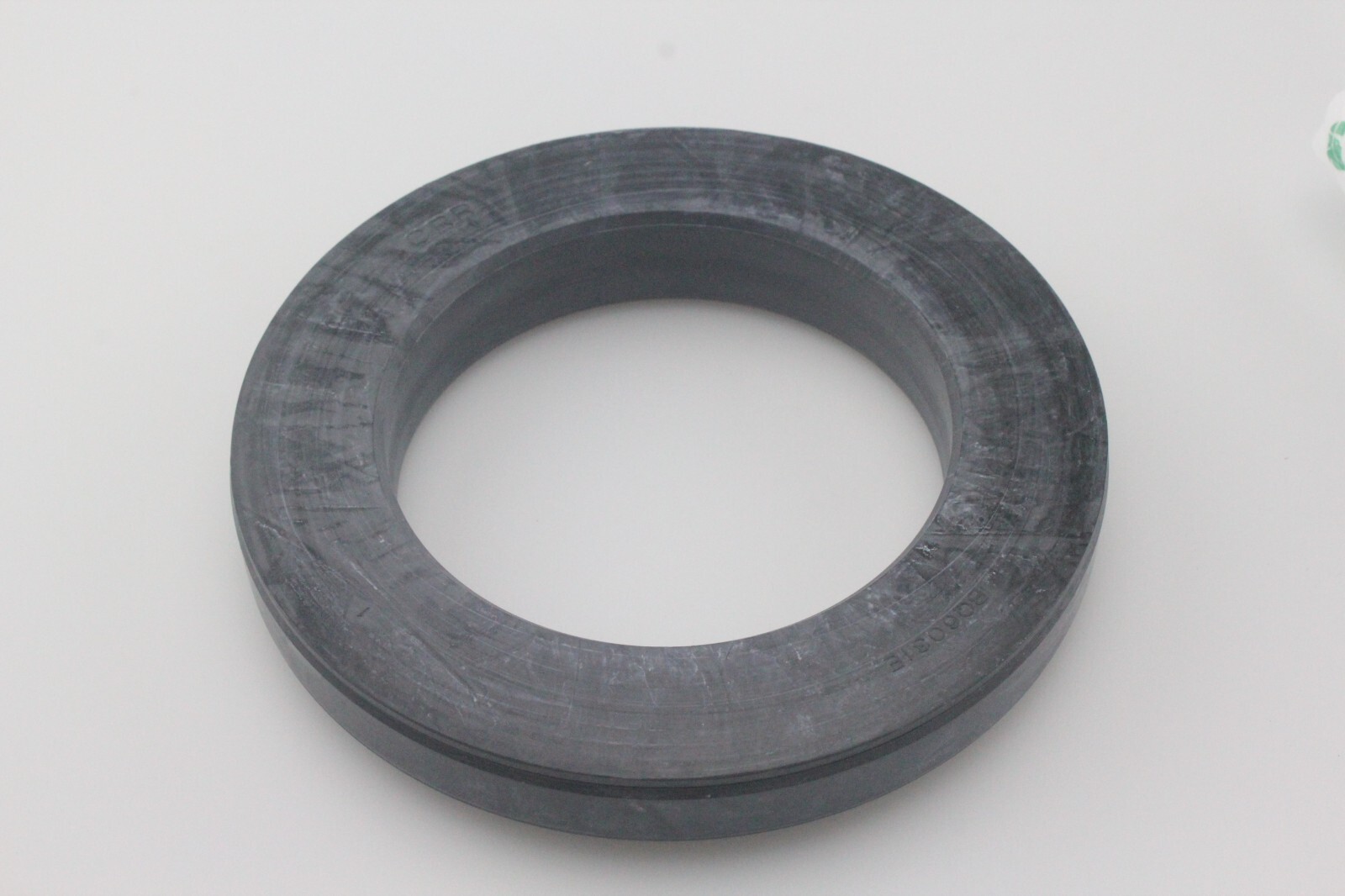 M8540 Rear End KUBOTA Seal Oil REAR CASE AXLE M5-091 M5-111 M5L-111 M8200 M8540 M8560 ...