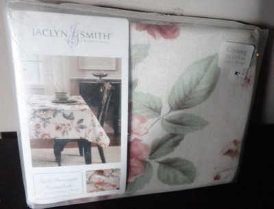 JACLYN SMITH OBLONG FLORAL SPILL RESISTANT FABRIC TABLE CLOTH 52 '' X 70''  NEW
