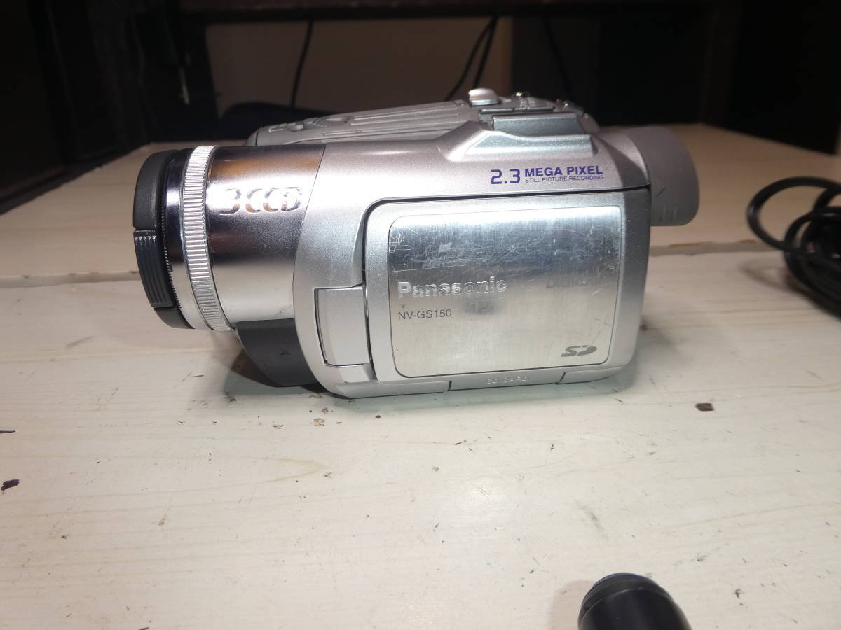 Panasonic NV-GS150-S ビデオカメラ Panasonic NV-GS150-S Digital Video Camera 3CCD Silver Japanese