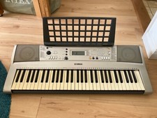 yamaha keyboard 61 keys psr 313 hardly used in original box with manual