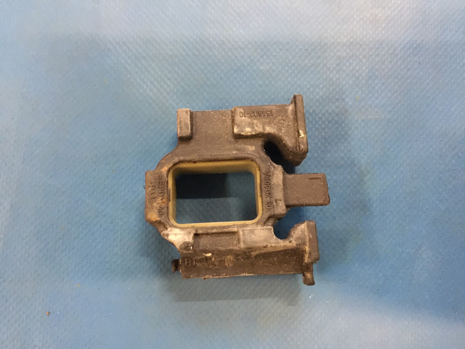BMW Mini One/Cooper/S Intercooler Mounting Bush (Part# 8617884 