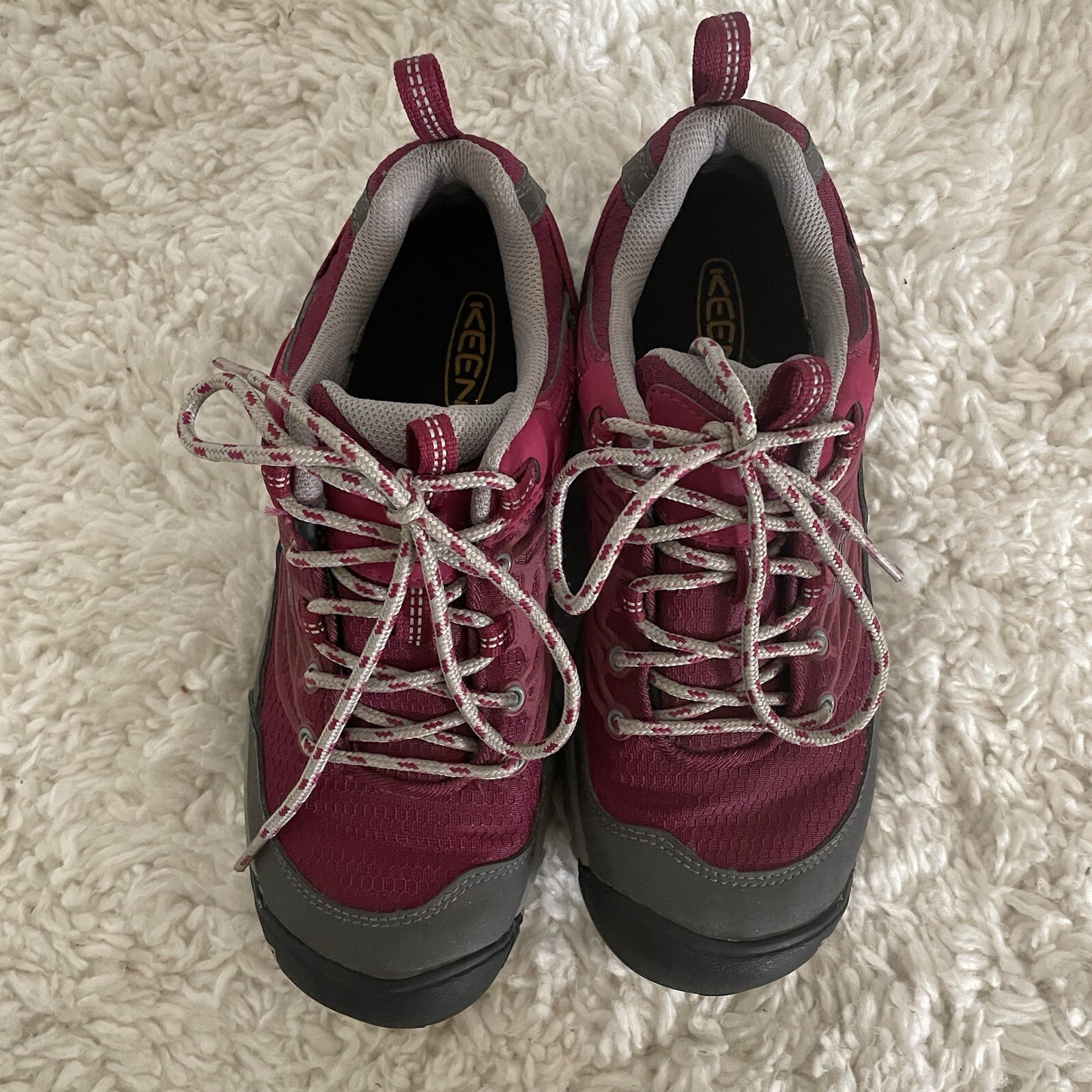 Scarpe basse da trekking outdoor Keen Saltzman WP da donna taglia 7 EUR 37 5 rosso barbabietola grigio