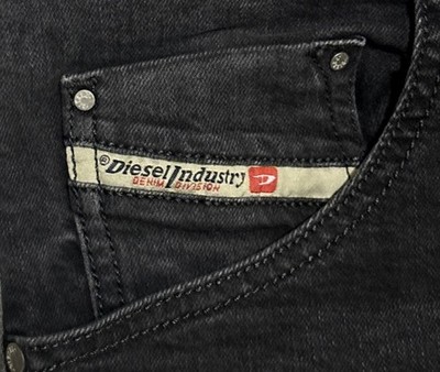 Diesel Jeans KRAYVER 36/32 W36 L32 Regular Slim Carrot Schwarz Faded Used Italy