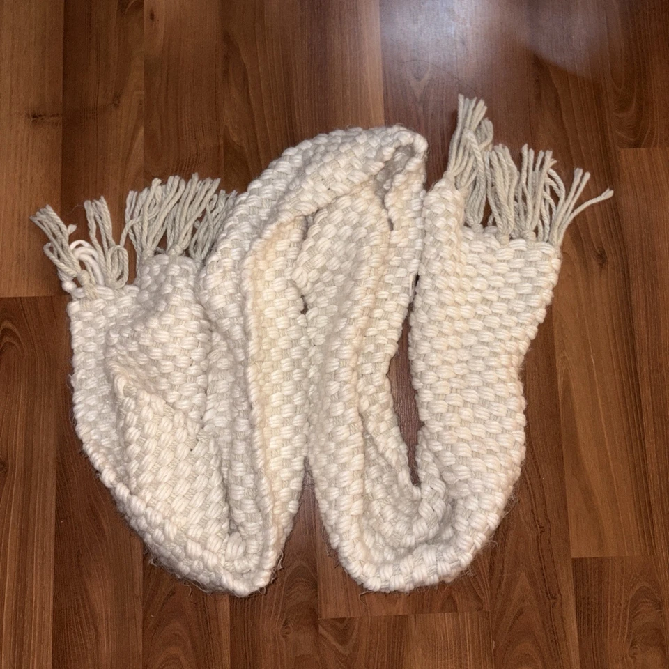 Anthropology女式白色围巾 — 第 2/4 张图片