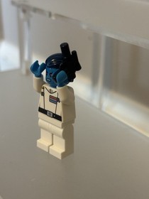 LEGO Star Wars Grand Admiral Thrawn Minifigure Red & Blue Officers Insignia 2015