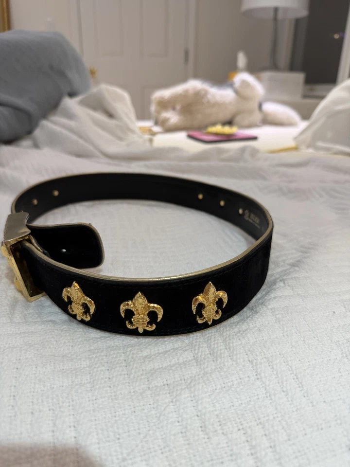 RARO ESCADA 80’S 90’S CINTURÓN GAMUZA NEGRO DORADO FLOR DE LIS EMBLEMA TALLA 40 Foto 2 de 4
