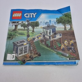 Lego City 60069 Swamp Police Station Incomplete Set (Couple Bricks Missing)