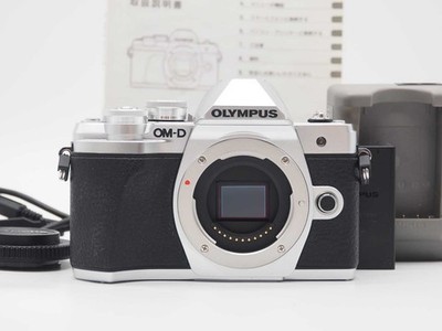 Olympus OM-D E-M10 Mark III 16.1MP Silver Camera 3601 Shots [Near Mint] #Z5869A