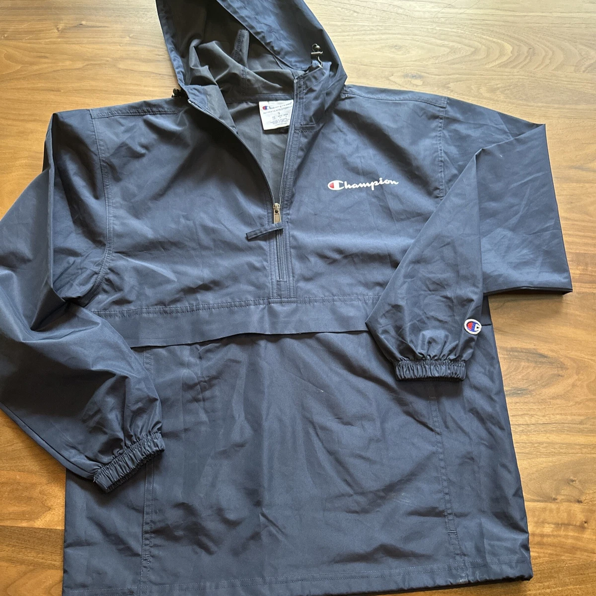 Windbreaker jacket with front pocket top