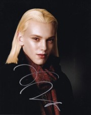 JAMIE CAMPBELL BOWER signed Autogramm 20x25cm TWILIGHT in Person autograph COA
