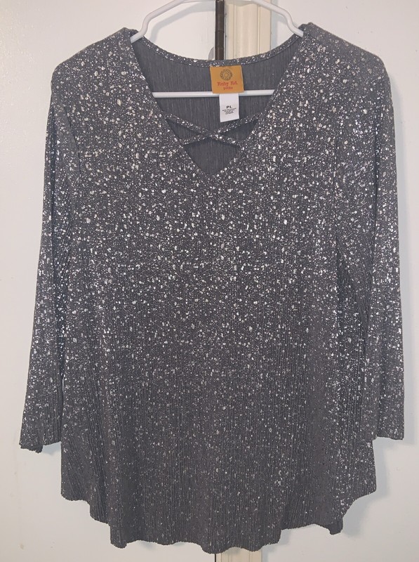 Ruby Rd Pullover Light gray With Silver Shinny Sz PL Long Sleeves Dressy