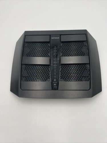 NETGEAR R8000 Nighthawk 1000 X6 Mbps 4 Port Tri-Band WiFi Router (R8000) - Picture 2 of 5