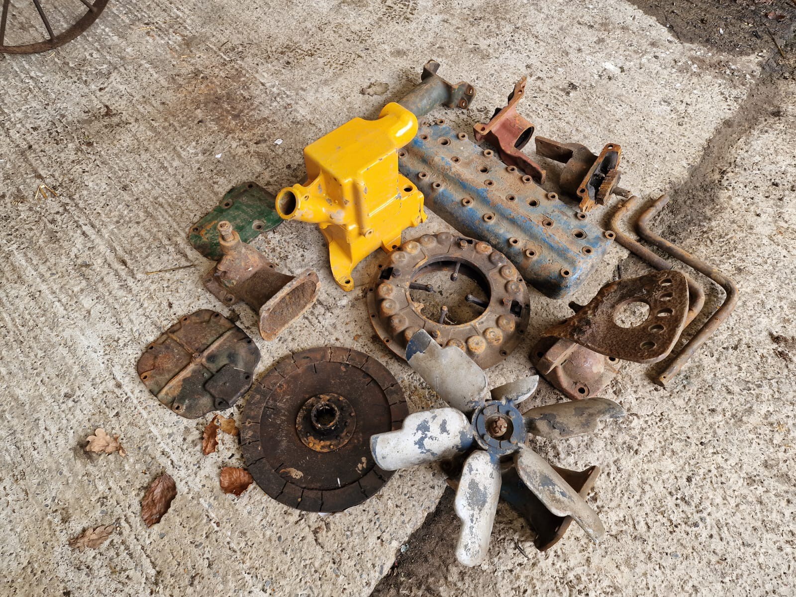 Fordson N and E27n Spare Parts Job Lot eBay