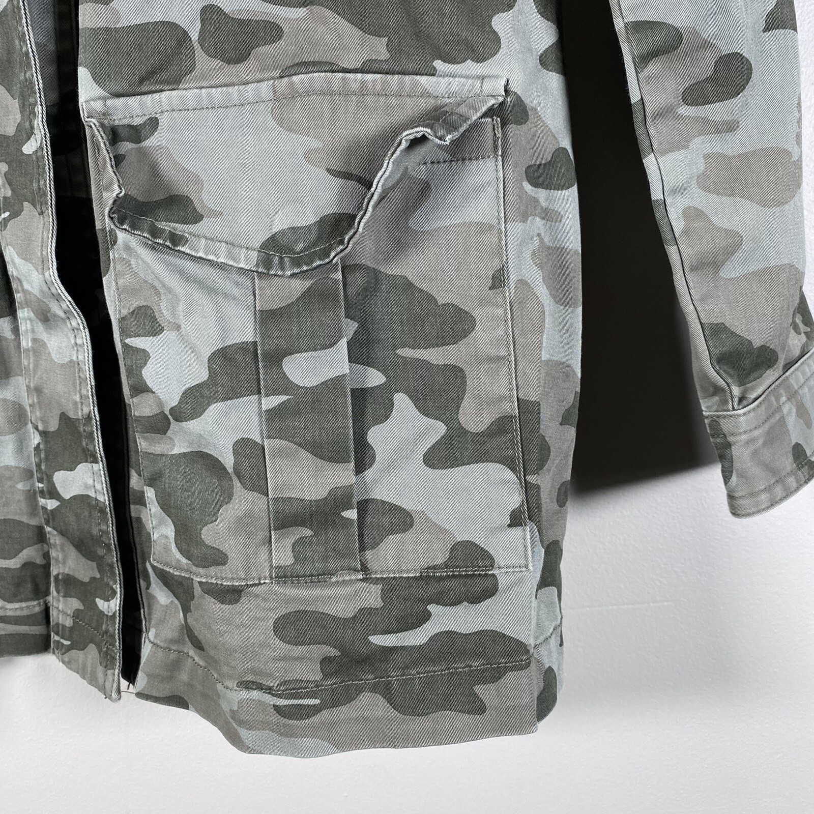 Universal Thread Womens utility light camouflage … - image 2