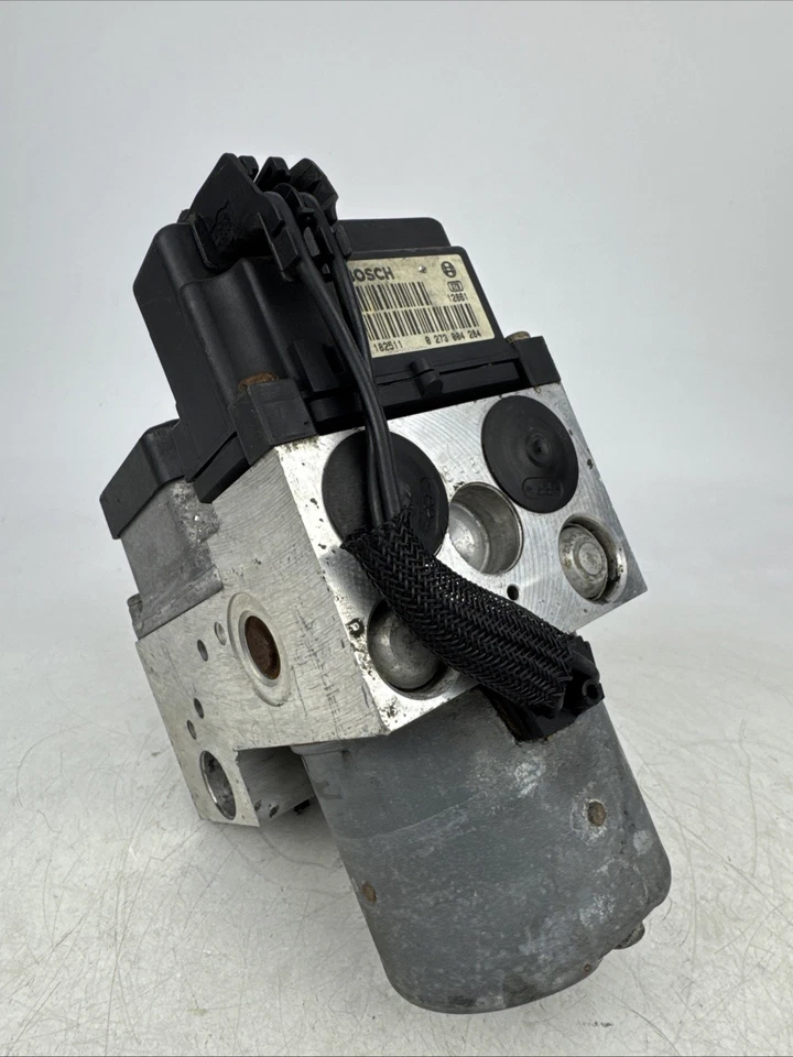 1998-2001 AUDI A6 C5 - ABS PUMP / Control Module UNIT 8E0614111A - Imagem 3 de 4