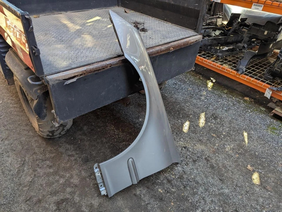 (LOCAL PICKUP ONLY) Driver Fender 203 Type Sedan C350 Fits 01-07 MERCEDES C-CLAS - Imagem 3 de 3