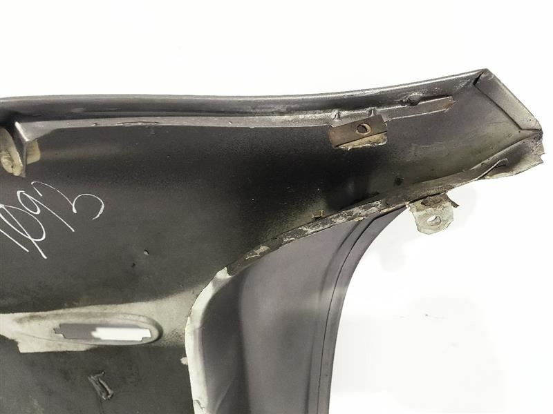 Front Right Fender 203.633 Grigio Alfieri OEM 02 03 04 05 07 Maserati Spyder CC