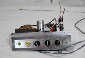 vintage Plattenspieler Verstärker BSR Röhre ECL82