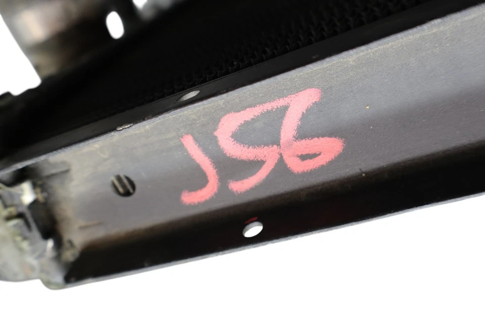 Radiador de refrigeración por agua motor Maserati GranTurismo Quattroporte 04-16 OEM Foto 4 de 4