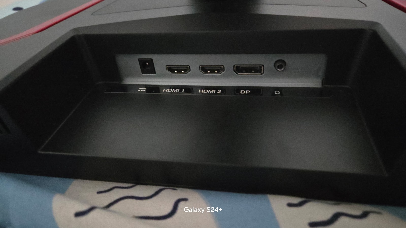 Rechargeable Batteries (2) and Charger for XBOX Controller ~ NEW-image