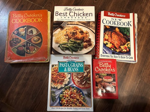 Lot Of 5, BETTY CROCKER, VTG COOKBOOKS 1975-1999 Fair To Very Good Conditions