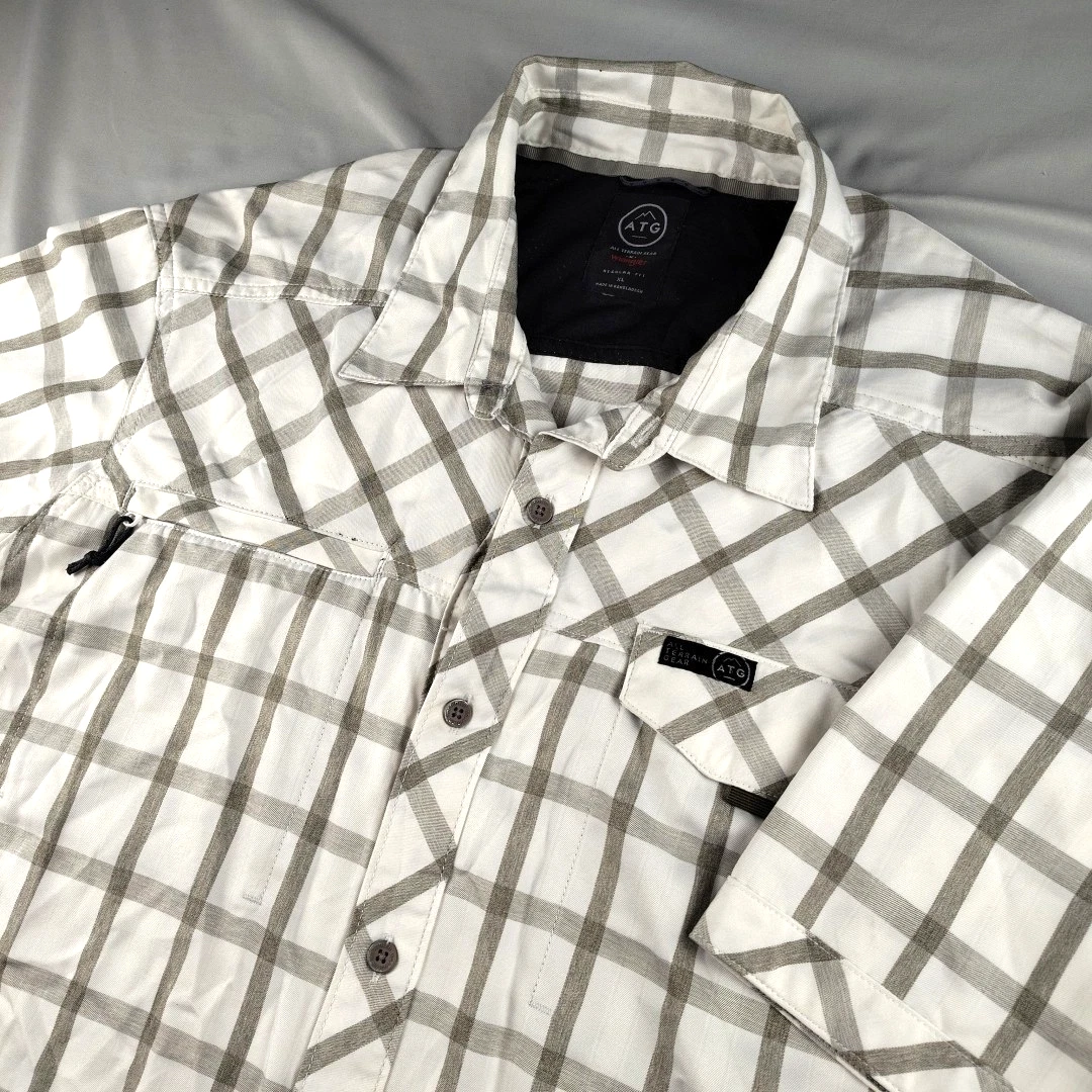 Wrangler ATG Mens XL Plaid Outdoor Hiking Fishing Shirt Short Sleeve Regular Fit