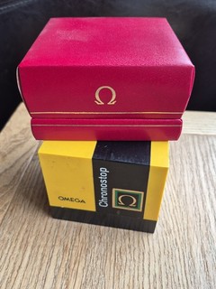 2 scatole per orologi Omega vintage