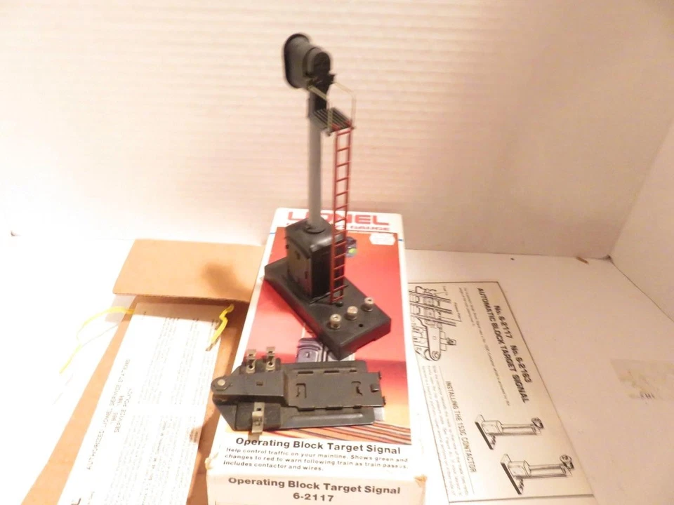 LIONEL TRAINS 2117- OPERATING BLOCK SIGNAL W/CONTACTOR PLATE- BOXED - EXC--S31SS - Image 3 of 3