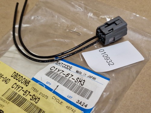 Mazda CX-5 ND CX-9 TC Ambient Air Temperature Sensor Connector C1Y767SH3 Genuine - Picture 3 of 7
