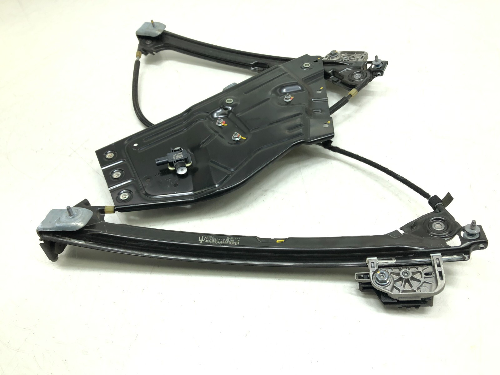 2014-2019 MASERATI GHIBLI RIGHT PASSENGER FRONT WINDOW REGULATOR W/ MOTOR OEM.