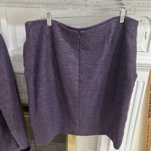 Escada Gr. 46 lila Schurwollanzug, einzigartiger Stil, warm, gefüttert, orig 2590€ - Bild 12 von 15
