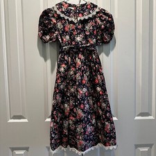 Vintage Laura Ashley Mother  Child Floral Girls Dress Sz 9 Navy Blue Lace Trim 
