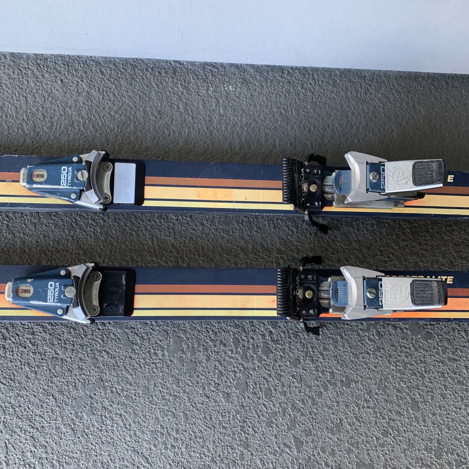 VTG 1978 Hexcel Spectralite Honeycomb Skis 185cm Orange Tyrolia 250 Made In USA