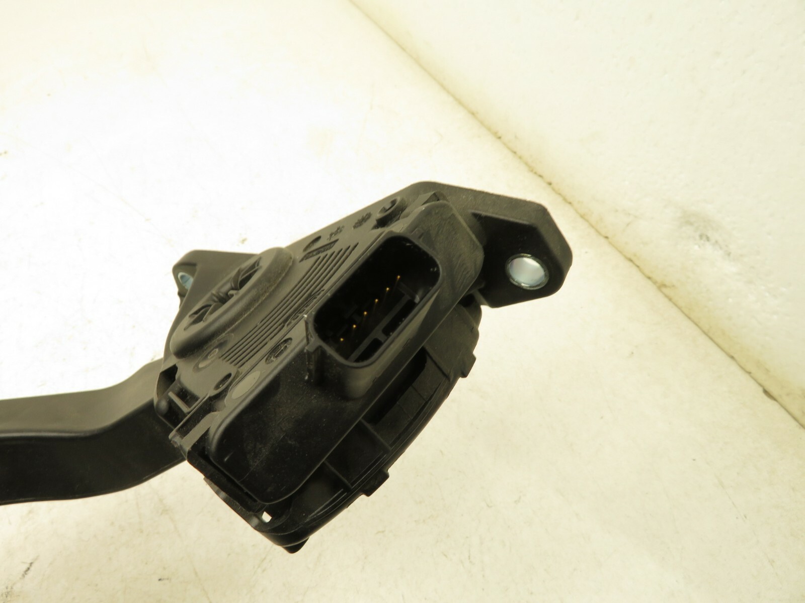 2014-2017 MASERATI GHIBLI S Q4 GASOLINE FUEL ACCELERATOR THROTTLE PEDAL OEM