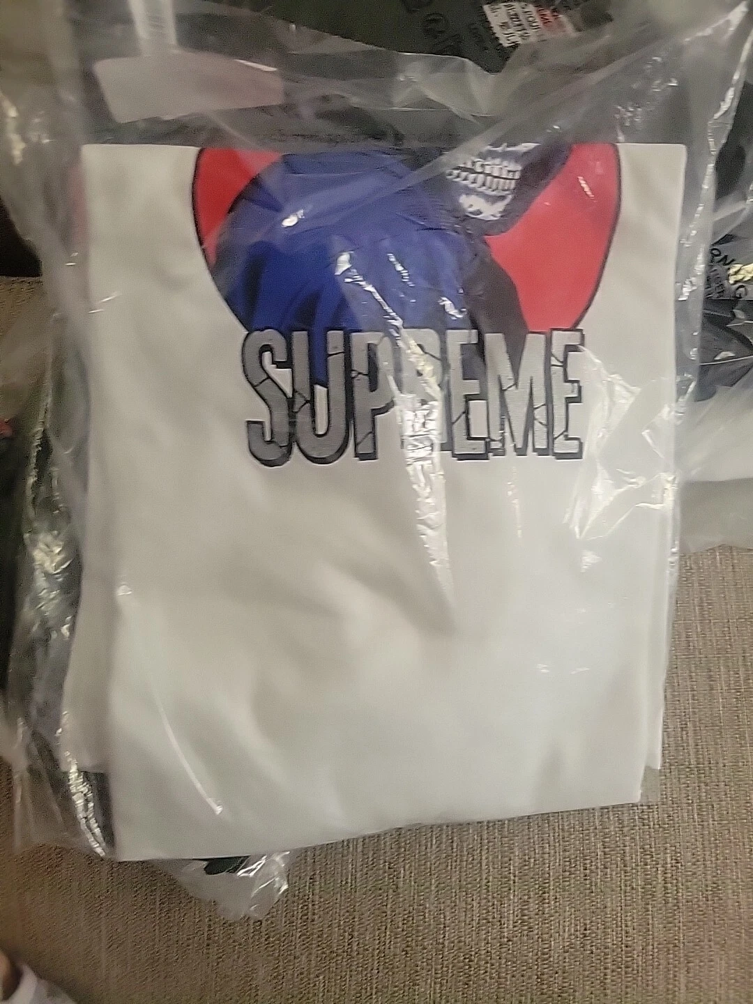 T shirt Supreme Reaper blanc taille M moyen SS23T43 neuf dans son sac