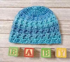 crochet handmade newborn baby hat beanie 0/3 unisex blueberry blue puffs