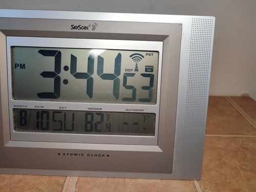 SkyScan Atomic Clock Wireless Digital Stand or Wall Mount Working - Picture 3 of 11